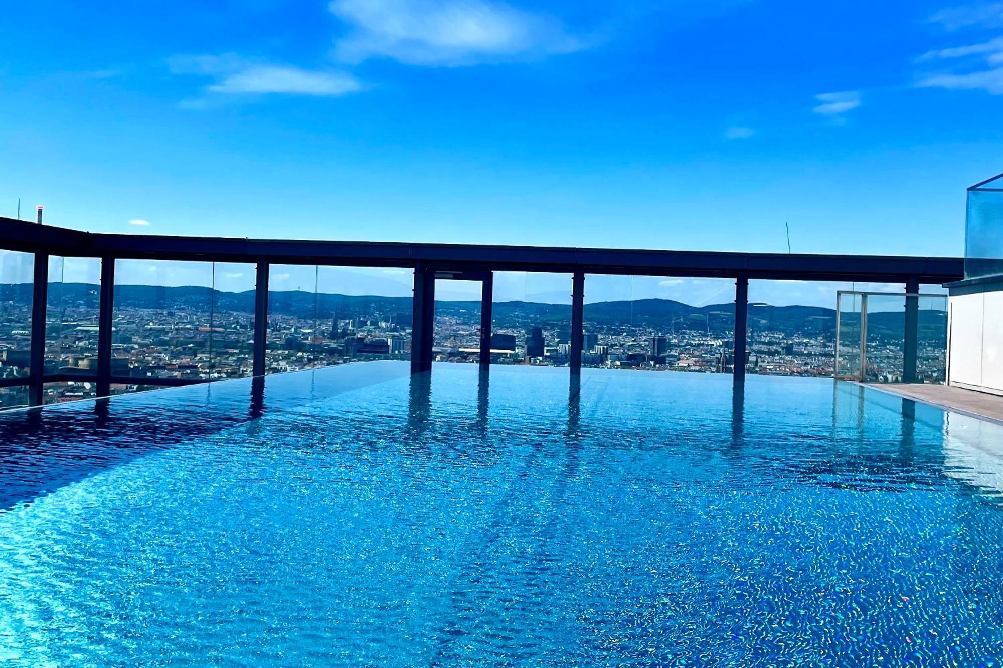Panorama Sky Apartment I Rooftop Pool I Metro Station Vienna Luaran gambar