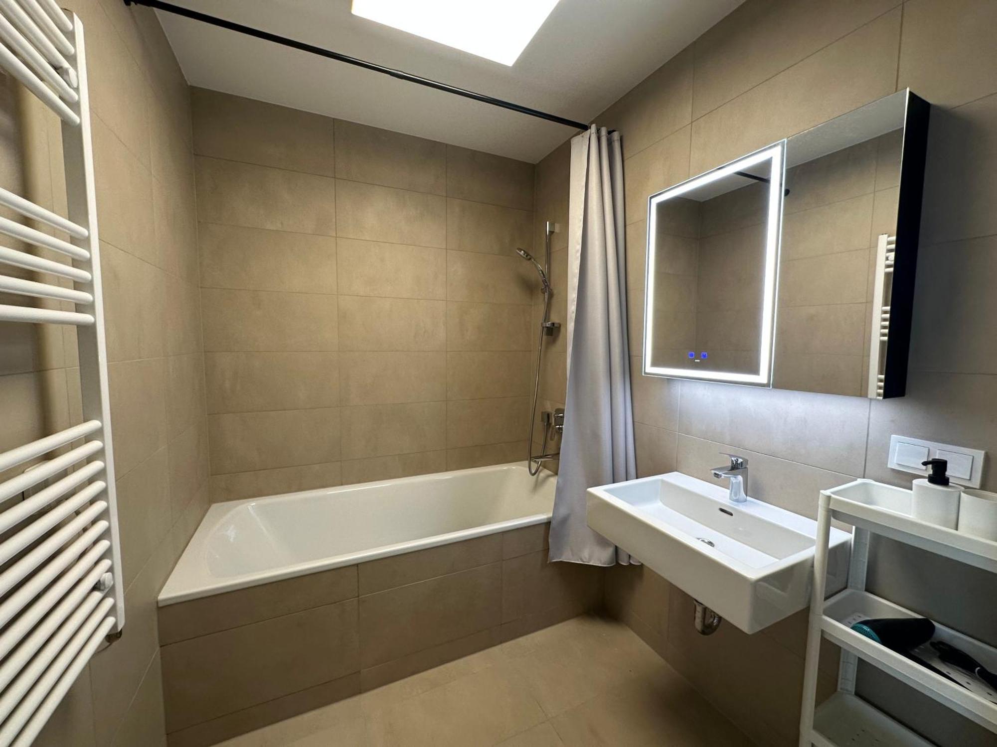 Panorama Sky Apartment I Rooftop Pool I Metro Station Vienna Luaran gambar