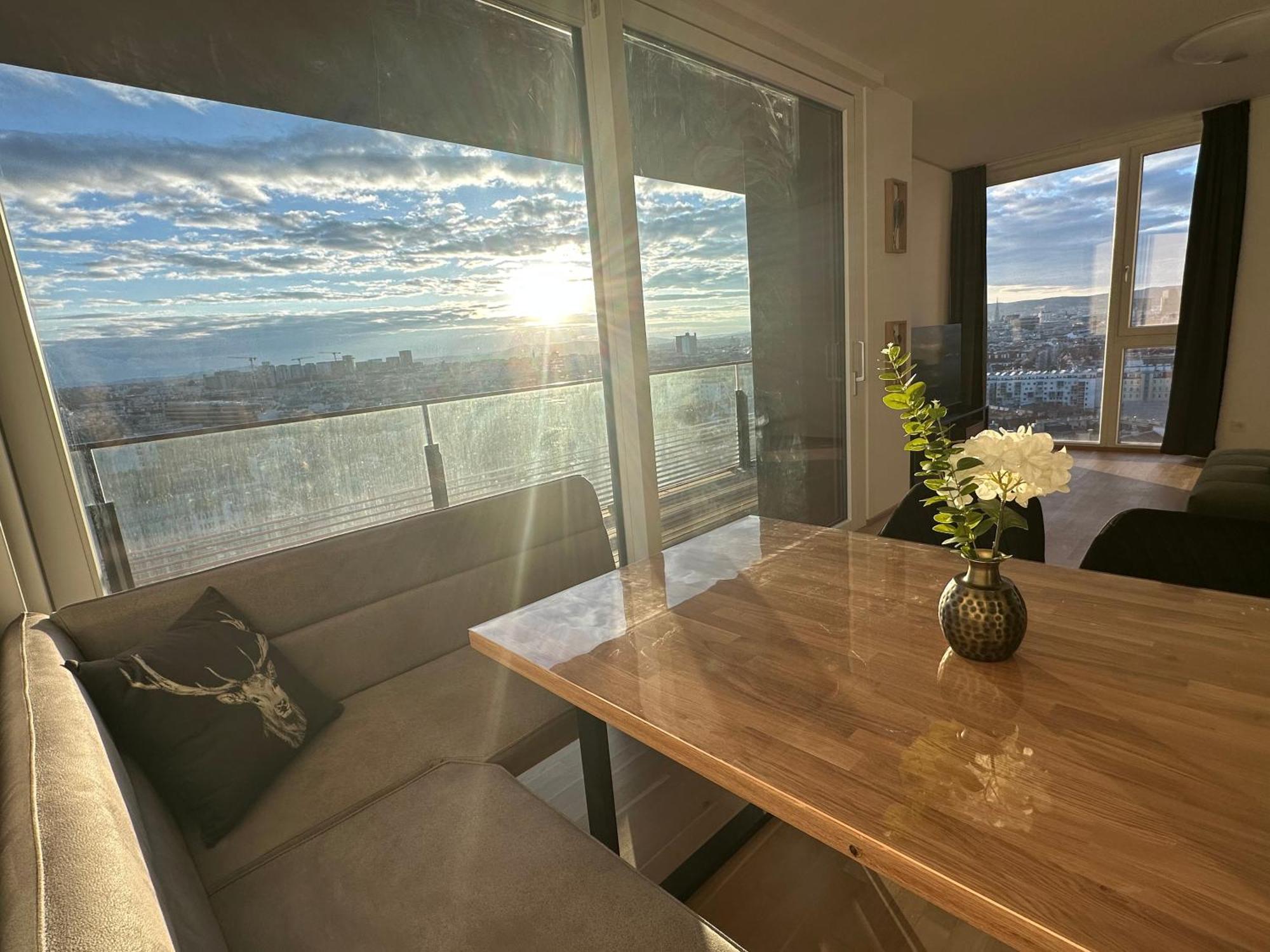 Panorama Sky Apartment I Rooftop Pool I Metro Station Vienna Luaran gambar