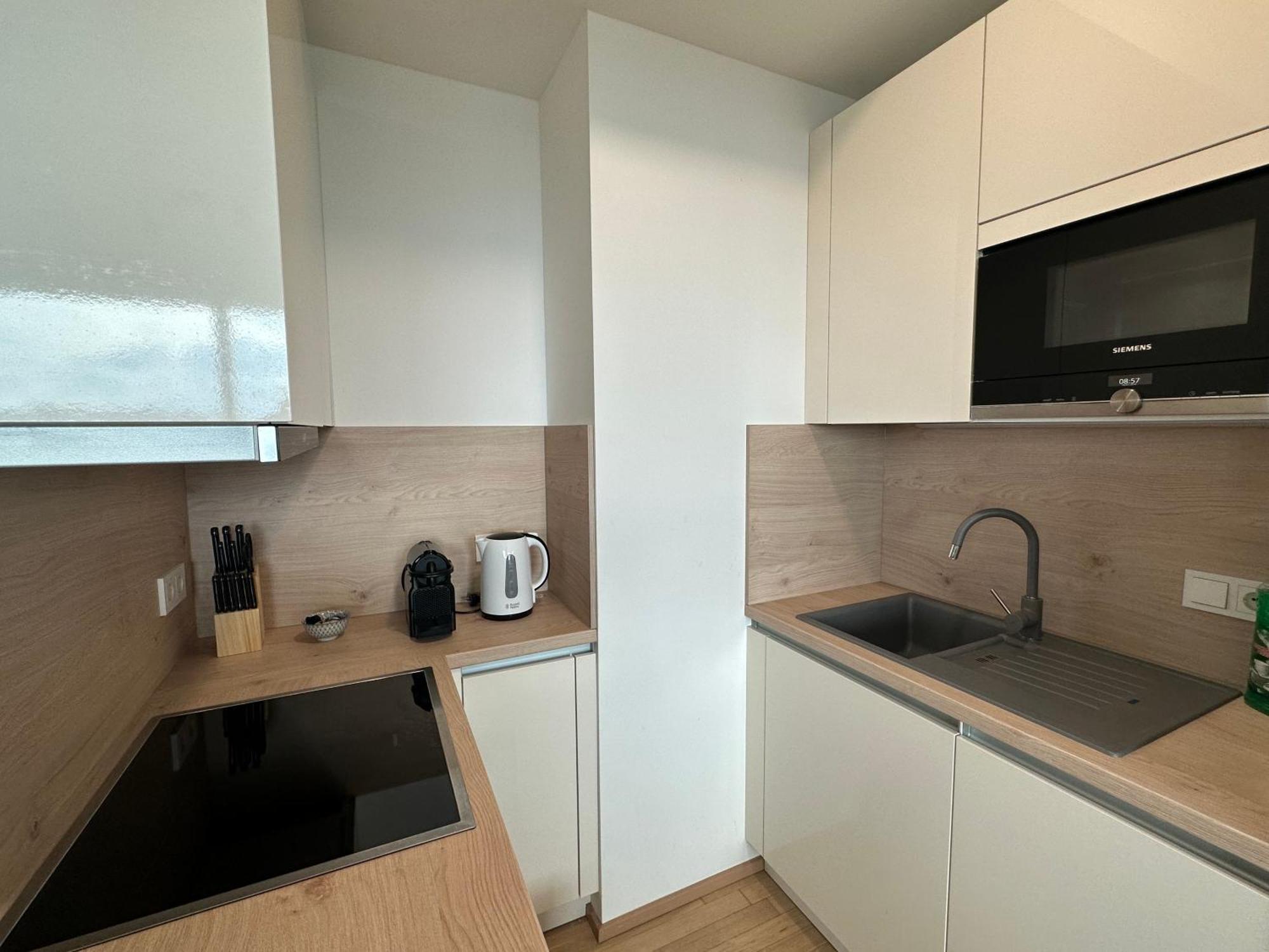 Panorama Sky Apartment I Rooftop Pool I Metro Station Vienna Luaran gambar