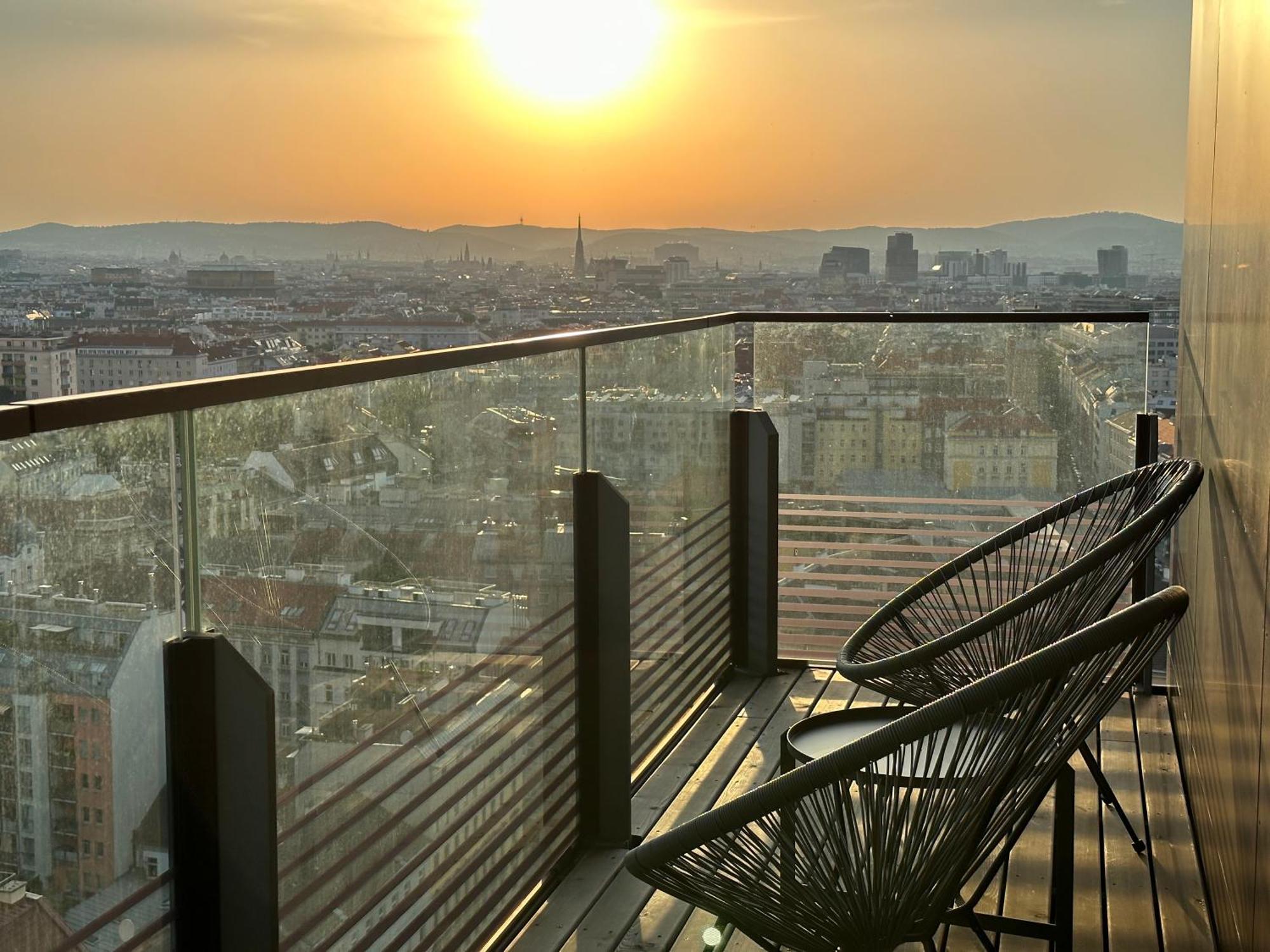 Panorama Sky Apartment I Rooftop Pool I Metro Station Vienna Luaran gambar